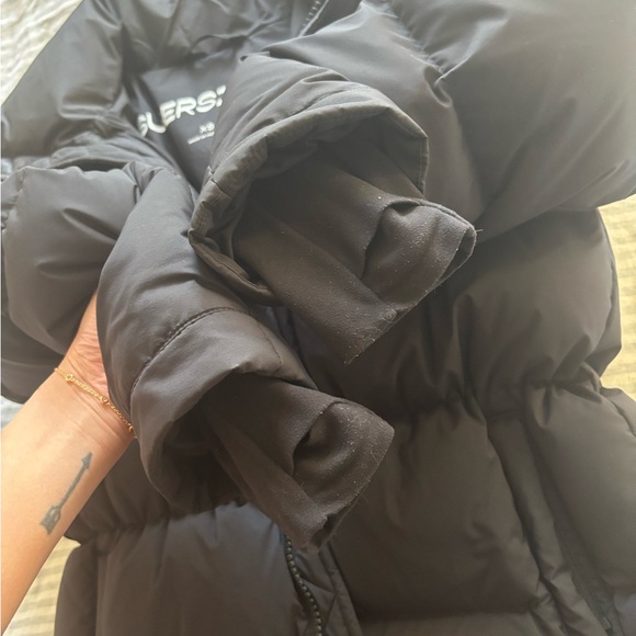 Aritzia Super Puff Supersinch Puffer jacket XS - Picture 9 of 11